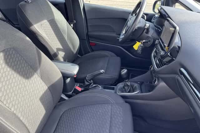 Ford Fiesta (2023) thumbnail 9