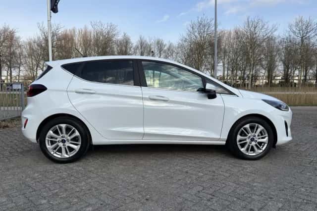 Ford Fiesta (2022) thumbnail 8