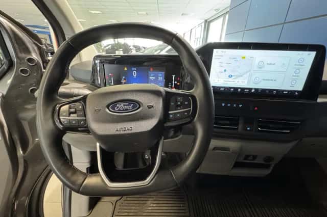 Ford Transit Custom (2024) thumbnail 3