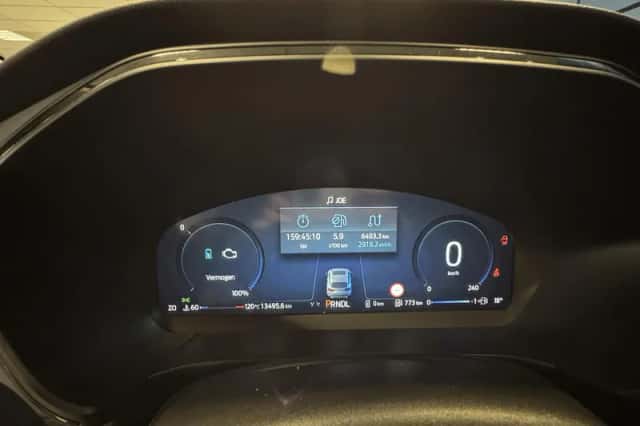 Ford Kuga (2025) thumbnail 7