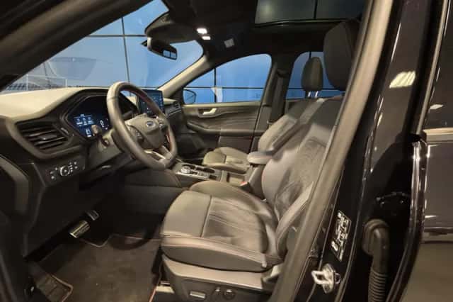 Ford Kuga (2025) thumbnail 8
