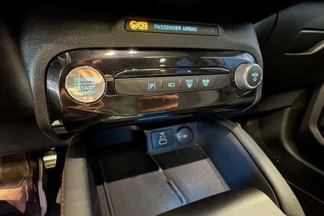 Ford Kuga (2025) thumbnail 10