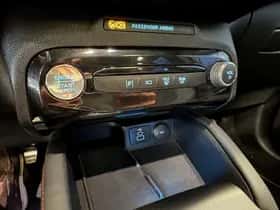 Ford Kuga (2025) thumbnail 10
