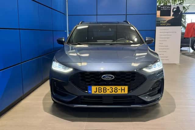 Ford Focus (2025) thumbnail 2