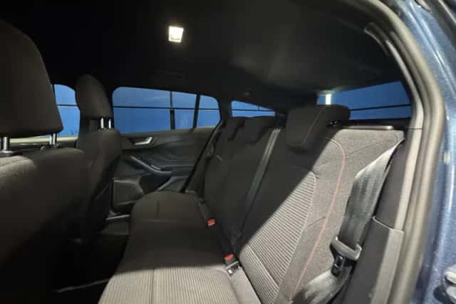 Ford Focus (2025) thumbnail 6