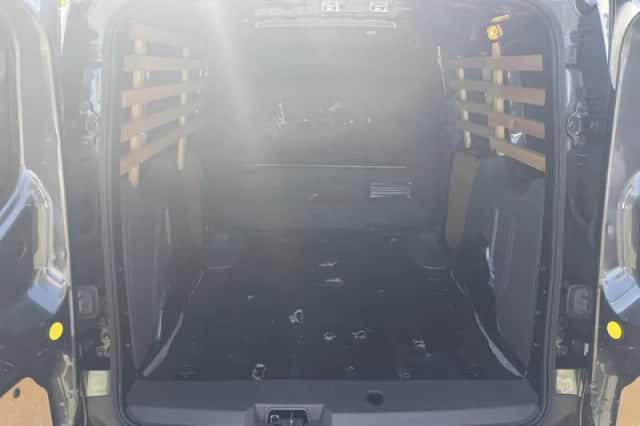 Ford Transit Connect (2019) thumbnail 17