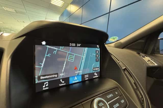 Ford Kuga (2018) thumbnail 6