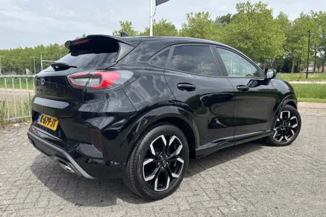 Ford Puma (2021) thumbnail 2