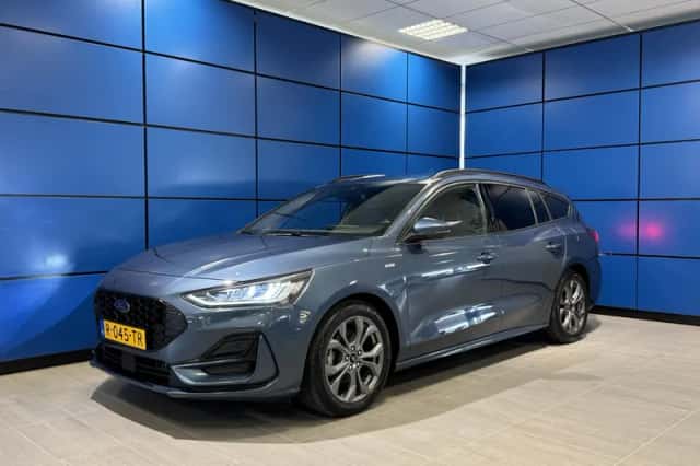 Ford Focus (2022) thumbnail 17