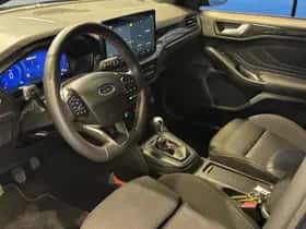 Ford Focus (2022) thumbnail 7