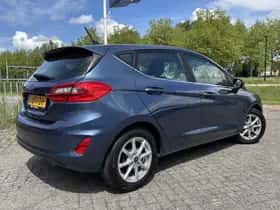 Ford Fiesta (2021) thumbnail 2
