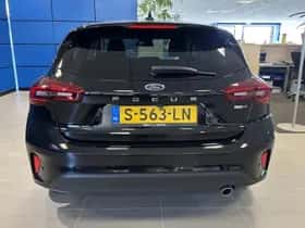Ford Focus (2023) thumbnail 5