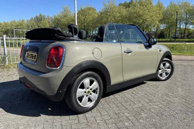 MINI One (2019) thumbnail 2