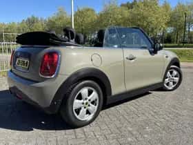 MINI One (2019) thumbnail 2