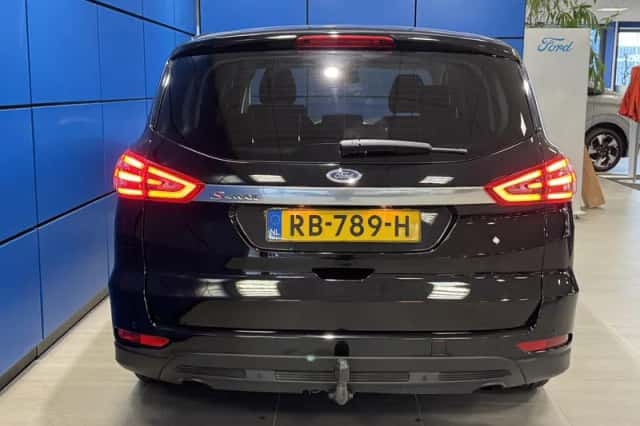 Ford S-Max (2017) thumbnail 15