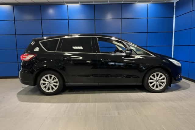 Ford S-Max (2017) thumbnail 3