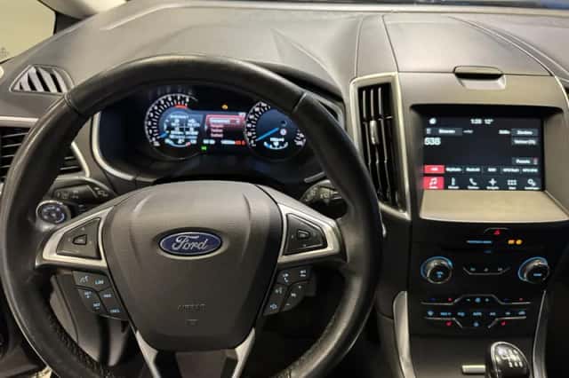 Ford S-Max (2017) thumbnail 4