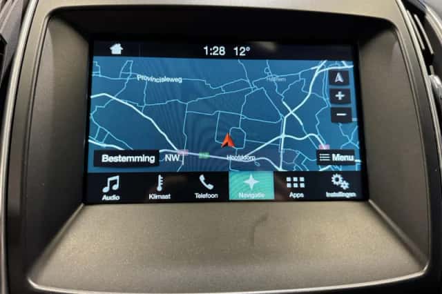 Ford S-Max (2017) thumbnail 8
