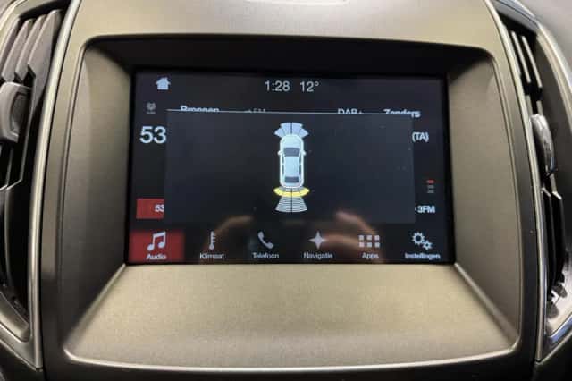 Ford S-Max (2017) thumbnail 9