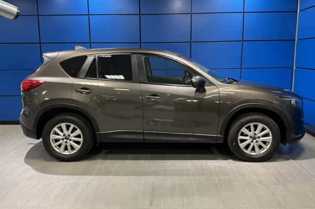 Mazda CX-5 (2016) thumbnail 2