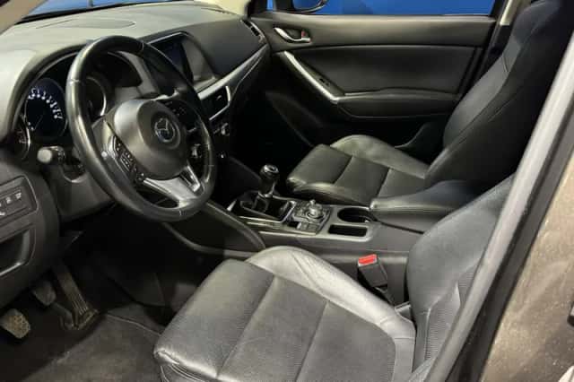 Mazda CX-5 (2016) thumbnail 9