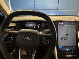 Ford Explorer (2024) thumbnail 4