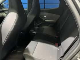 Ford Explorer (2024) thumbnail 5