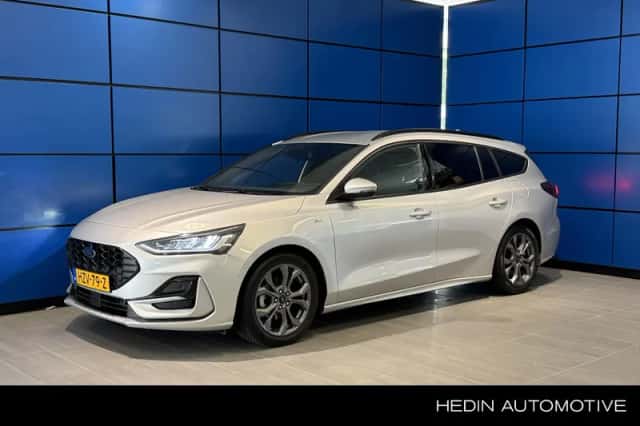 Ford Focus (2025) thumbnail 1