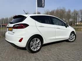 Ford Fiesta (2022) thumbnail 2