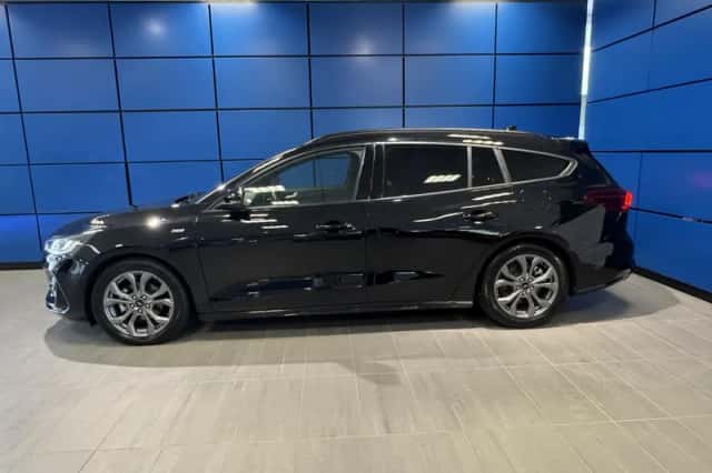 Ford Focus (2025) thumbnail 2
