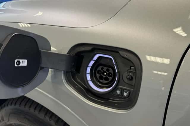 Ford Kuga (2026) thumbnail 4