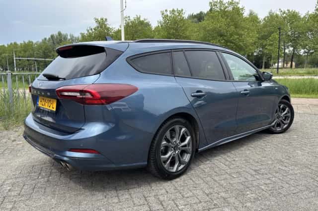 Ford Focus (2025) thumbnail 2
