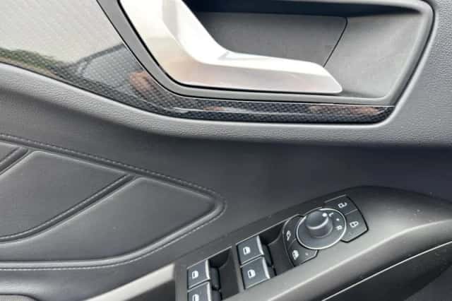 Ford Focus (2025) thumbnail 11