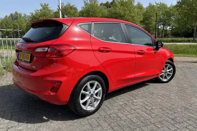 Ford Fiesta (2021) thumbnail 2