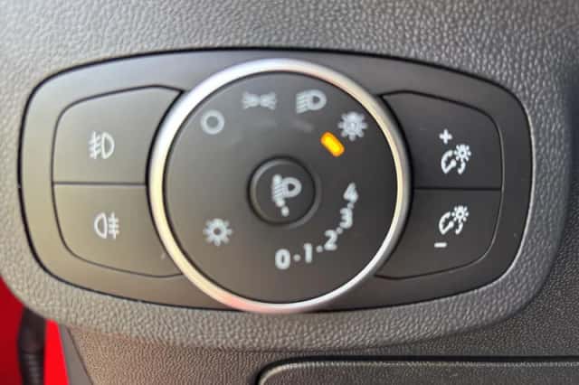 Ford Fiesta (2021) thumbnail 12