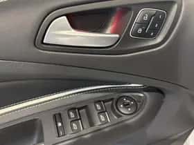 Ford Kuga (2019) thumbnail 20