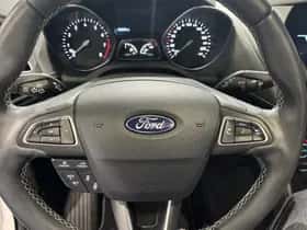Ford Kuga (2019) thumbnail 3