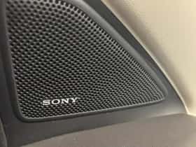 Ford Kuga (2019) thumbnail 6