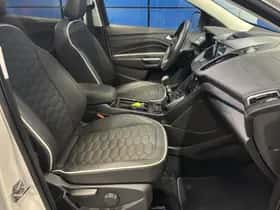 Ford Kuga (2019) thumbnail 10