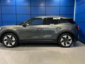 Ford Explorer (2025) thumbnail 5