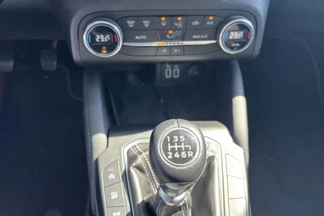 Ford Focus (2021) thumbnail 9