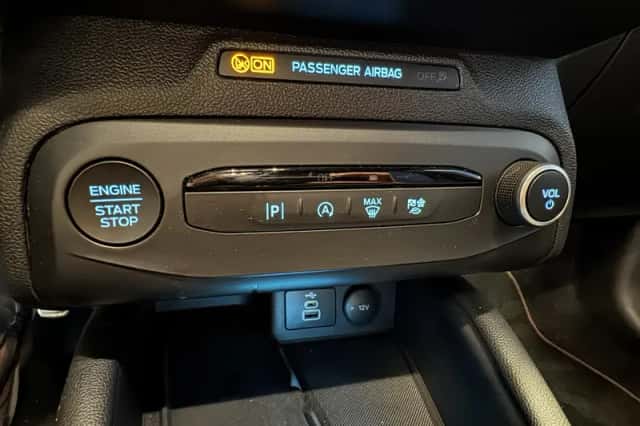Ford Focus (2024) thumbnail 11