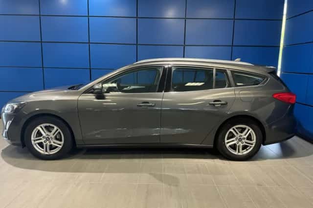 Ford Focus (2019) thumbnail 2