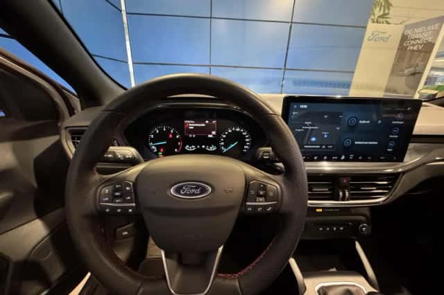 Ford Focus (2024) thumbnail 12
