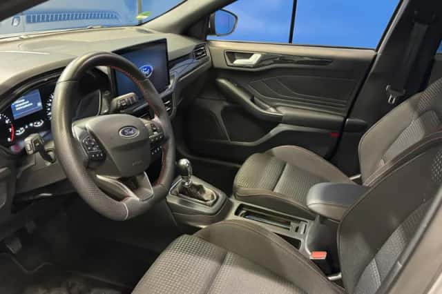 Ford Focus (2024) thumbnail 4