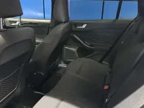 Ford Focus (2024) thumbnail 5