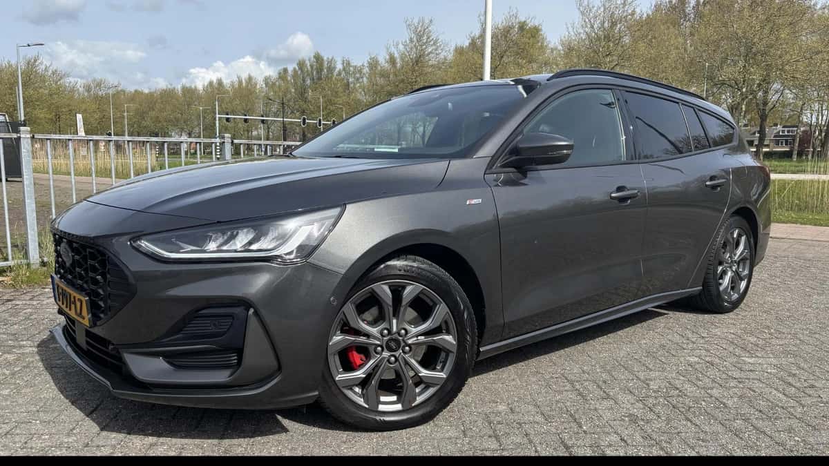 Ford Focus (2023) — foto 1