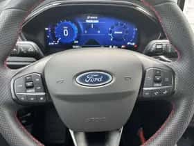 Ford Focus (2023) thumbnail 3