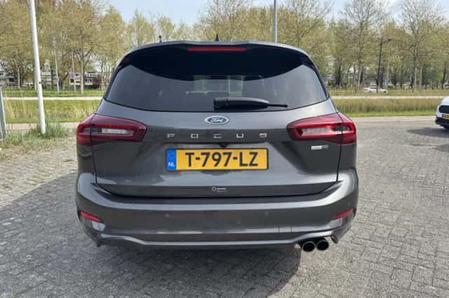 Ford Focus (2023) thumbnail 5