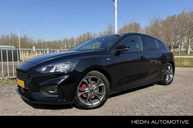Ford Focus (2020) thumbnail 1